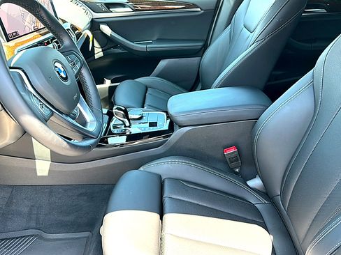 Used 2024 BMW X3 sDrive30i w/ Premium Package RWD image 13
