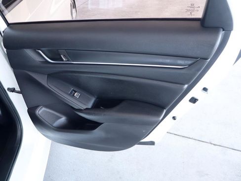 Used 2019 Honda Accord Sport image 34