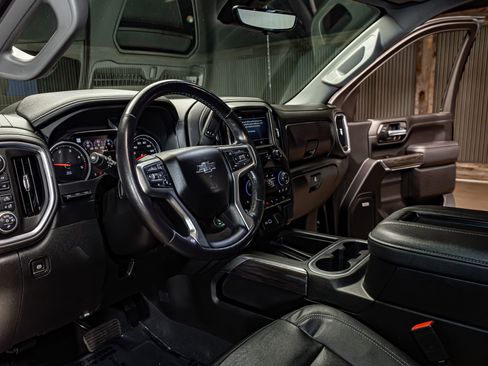 Used 2021 Chevrolet Silverado 2500 LTZ w/ LTZ Plus Package AWD/4WD image 16