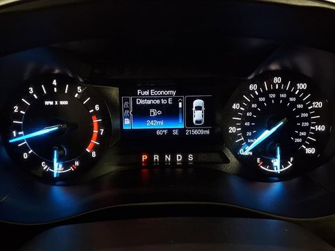 Used 2016 Ford Fusion SE image 16