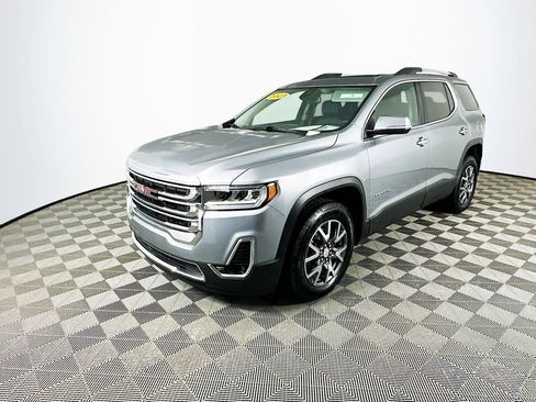 Used 2023 GMC Acadia SLT w/ Trailering Package image 6