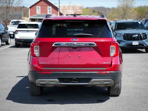Used 2023 Ford Explorer XLT w/ Equipment Group 202A AWD/4WD image 6