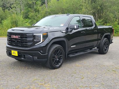 New 2026 GMC Sierra 1500 Elevation w/ Elevation Premium Package