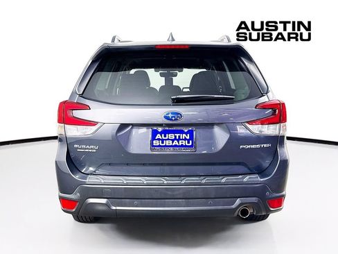 Used 2020 Subaru Forester Premium AWD/4WD image 6