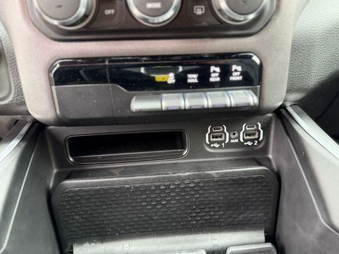 Used 2021 RAM 1500 Big Horn image 26