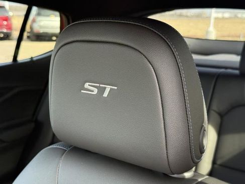 New 2026 Buick Envista Sport Touring image 19