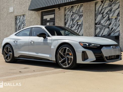 Used 2024 Audi RS e-tron GT AWD/4WD image 18