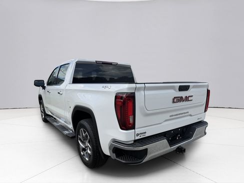 Used 2023 GMC Sierra 1500 SLT w/ SLT Premium Package AWD/4WD image 3