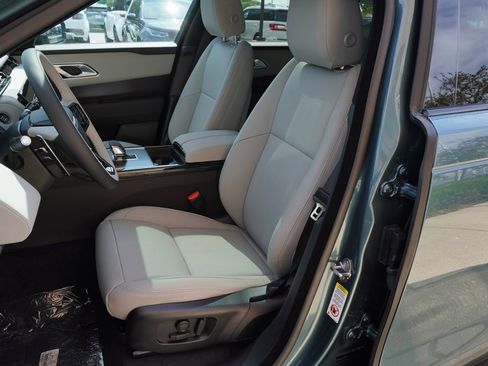 Used 2026 Land Rover Range Rover Velar Dynamic SE image 13