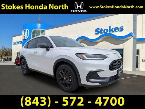 Used 2024 Honda HR-V Sport image 1