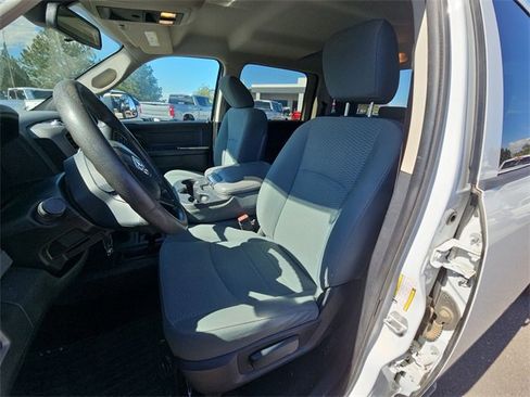 Used 2016 RAM 3500 Tradesman w/ Chrome Appearance Group image 14