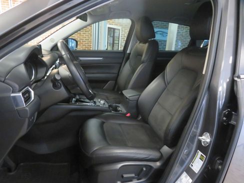 Used 2019 MAZDA CX-5 Touring image 15