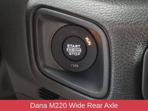 Used 2025 Jeep Wrangler Unlimited Sport AWD/4WD image 27