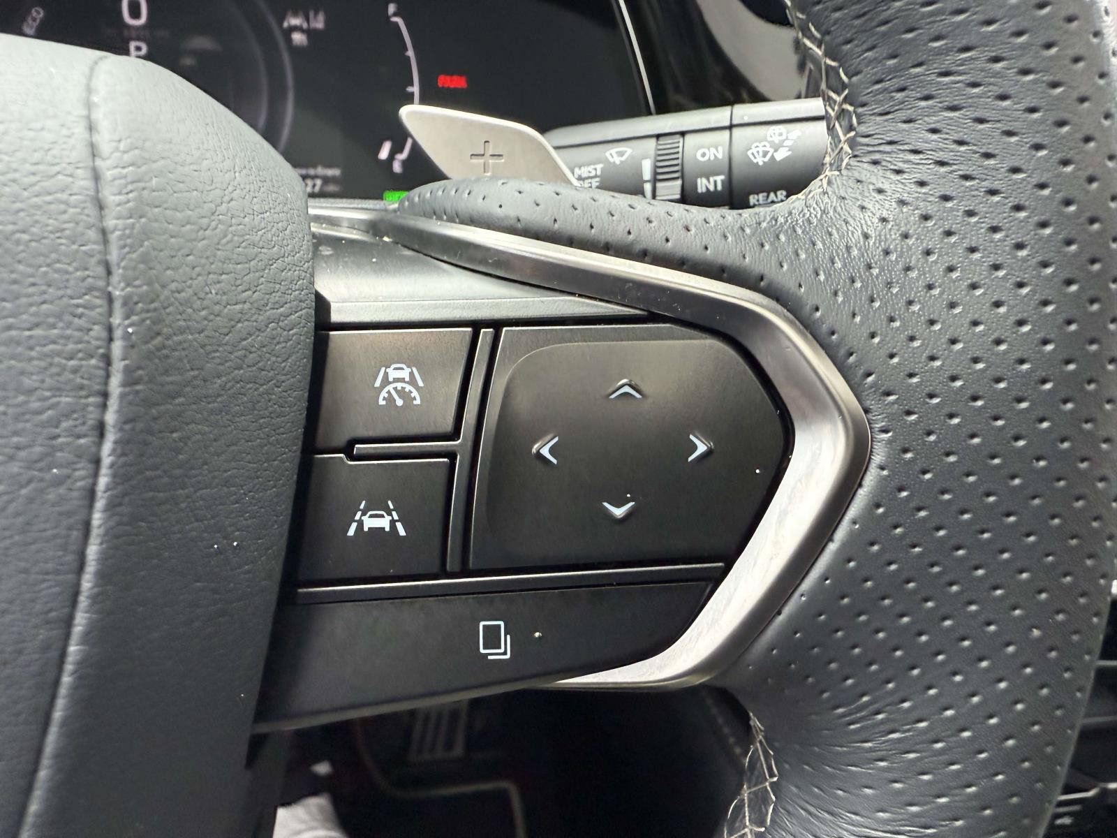 Used 2024 Lexus RX 500h F Sport w/ Cold Area Package AWD/4WD image 21