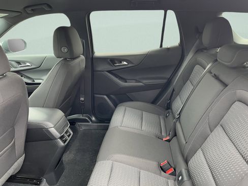 New 2026 Chevrolet Equinox LT image 12