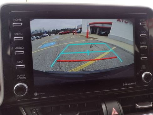 Used 2020 Toyota C-HR LE image 27