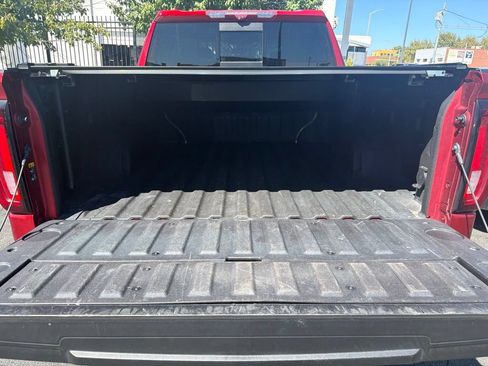 Used 2021 GMC Sierra 1500 Denali w/ Denali Ultimate Package AWD/4WD image 9
