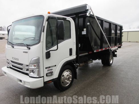 Used 2024 Isuzu NQR image 2