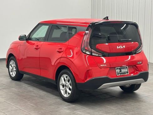 Used 2025 Kia Soul S image 4