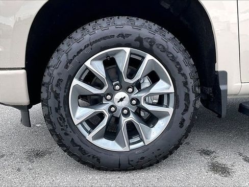 New 2026 Chevrolet Silverado 1500 RST w/ True North Edition Plus AWD/4WD image 7