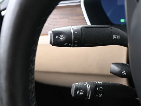 Used 2016 Tesla Model X 90D image 20