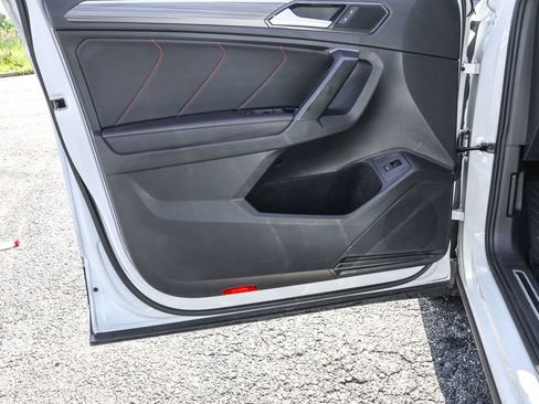 Certified 2024 Volkswagen Tiguan Wolfsburg Edition AWD/4WD image 27
