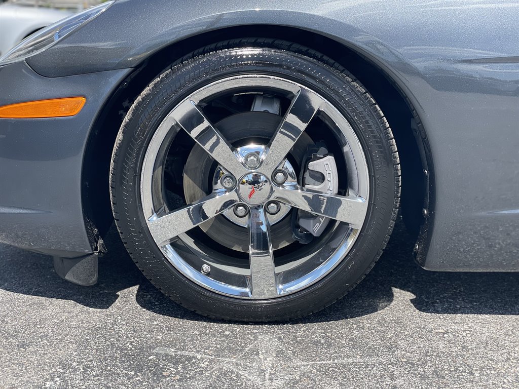 Used 2009 Chevrolet Corvette Coupe w/ Preferred Equipment Group RWD image 33