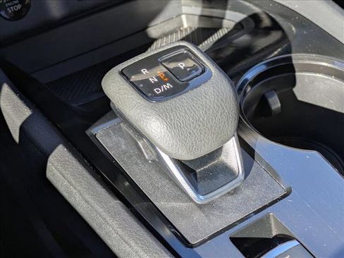 Used 2024 Nissan Rogue SV image 13