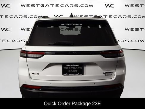 Used 2023 Jeep Grand Cherokee Limited w/ Black Appearance Package AWD/4WD image 4