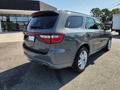 Used 2024 Dodge Durango GT image 3