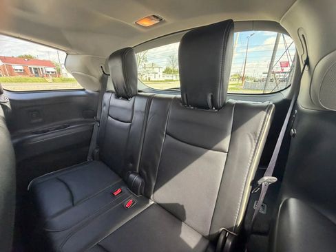 Used 2018 INFINITI QX60 Luxe w/ Deluxe Technology Package image 9