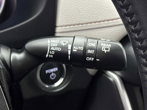 Used 2023 Toyota RAV4 XLE Premium image 10