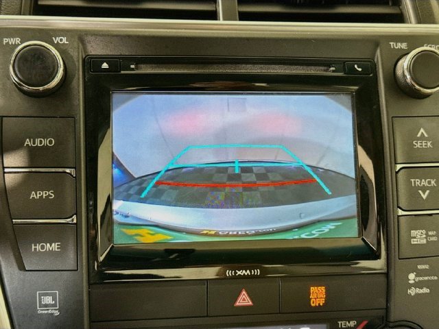 Used 2017 Toyota Camry XLE w/ Moonroof Package FWD image 18