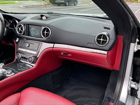 Used 2017 Mercedes-Benz SL 450 image 18