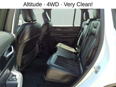 Used 2023 Jeep Grand Cherokee Altitude AWD/4WD image 22