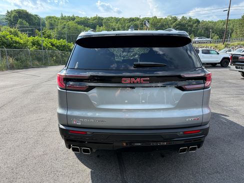Used 2025 GMC Acadia AT4 AWD/4WD image 4