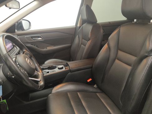 Used 2021 Nissan Rogue SV w/ Premium Package AWD/4WD image 17