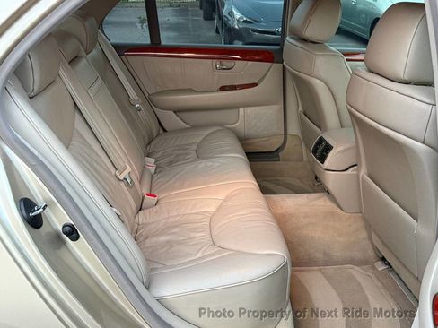 Used 2002 Lexus LS 430 image 12