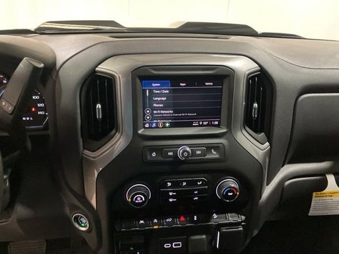 Used 2024 Chevrolet Silverado 1500 Custom Trail Boss w/ Turbomax Blackout Package image 15