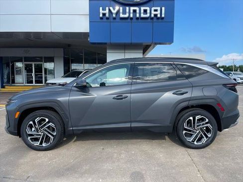 Used 2025 Hyundai Tucson Limited image 9