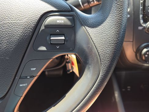 Used 2017 Kia Forte LX FWD image 23