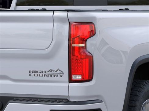 New 2026 Chevrolet Silverado 2500 High Country w/ High Country Premium Package AWD/4WD image 11
