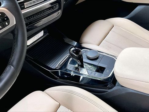 Used 2024 BMW X3 sDrive30i w/ M Sport Package image 16