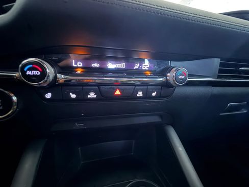 Used 2021 MAZDA MAZDA3 AWD 2.5 Turbo Hatchback image 11