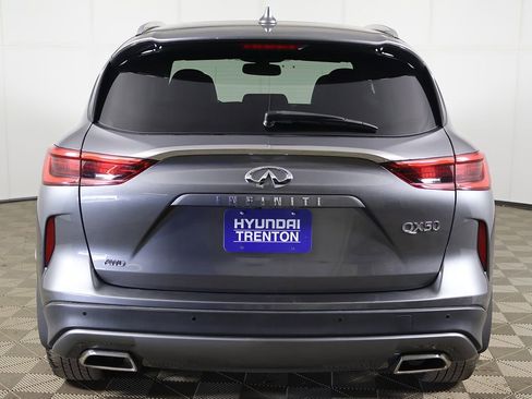 Used 2021 INFINITI QX50 Luxe w/ Appearance Package AWD/4WD image 12