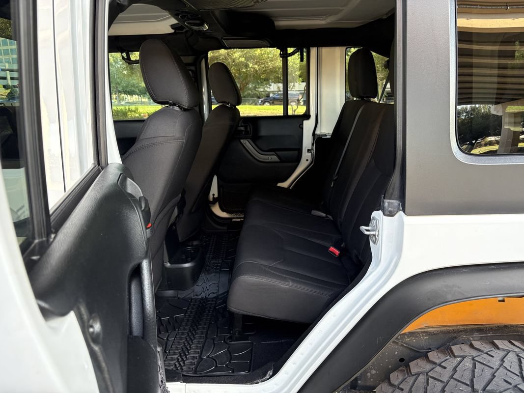 Used 2018 Jeep Wrangler Unlimited Sport S AWD/4WD image 19