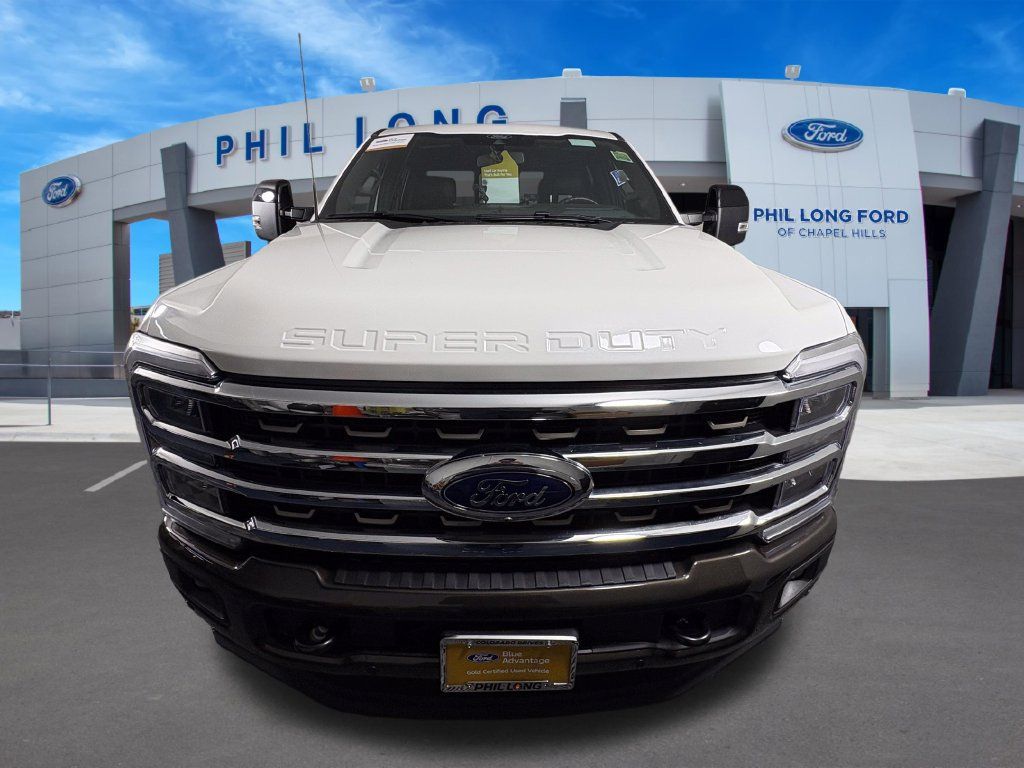 Certified 2025 Ford F250 King Ranch AWD/4WD image 16