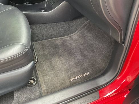 Used 2015 Toyota Prius Persona Series image 40