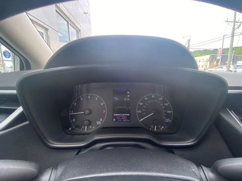 Used 2025 Toyota Corolla LE FWD image 16