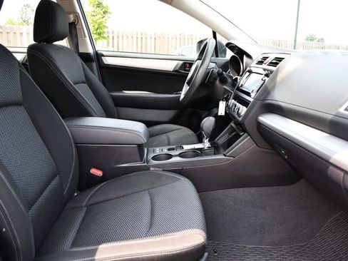 Used 2018 Subaru Outback 2.5i AWD/4WD image 25